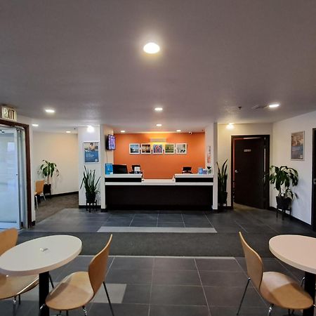 Motel 6-Regina, Sk ภายนอก รูปภาพ